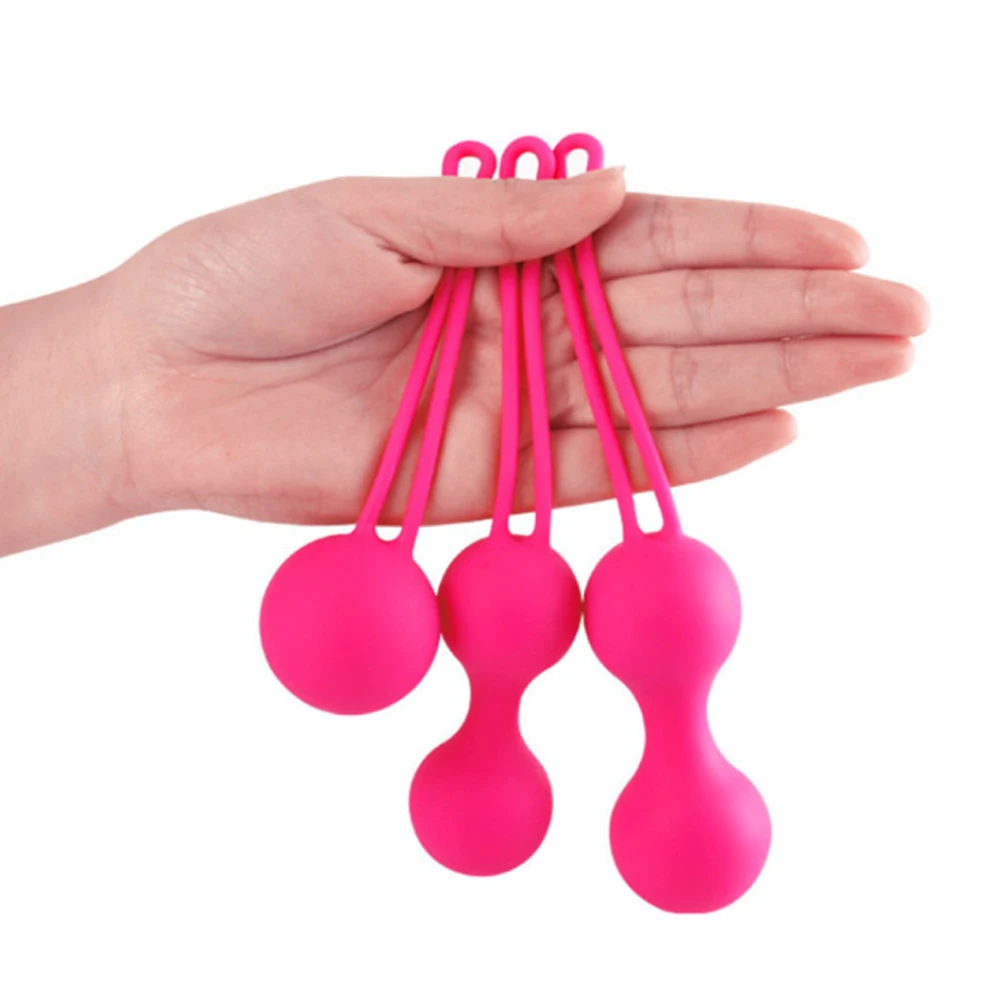 Las Bolas Kegel son el accesorio ideal para fortalecer el piso pélvico, mejorar el control muscular y aumentar el placer durante la intimidad. Hechas de silicona de alta calidad, son perfectas para quienes desean mejorar la salud íntima y disfrutar de un mejor bienestar sexual.